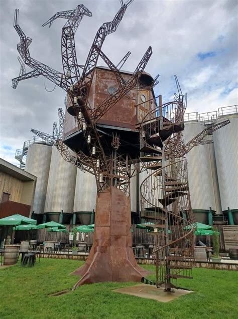 In Milton De We Got To Stop Into Dogfish Head Brewery For A Rainy Day