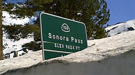 Snowstorm Closes Sonora Pass Ebbetts Pass Monitor Pass In Ca Tioga