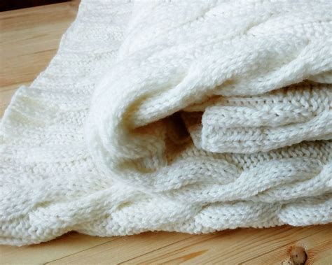 Белый вязаный плед с косами (Throw size) – купить в интернет-магазине ...
