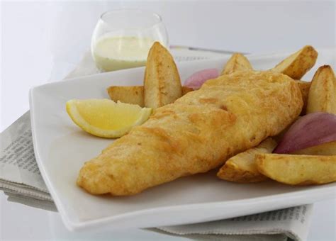 Élaborés préfrits Fish chips de merlu blanc du Cap préfrit DS