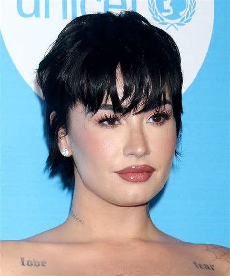 Demi Lovato Short Hairstyles 2022