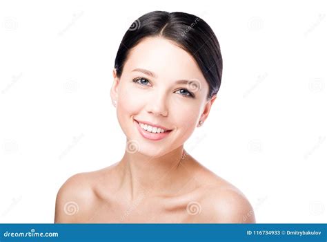 Ritratto Di Bellezza Della Donna Sorridente Pelle Perfetta E Trucco Di