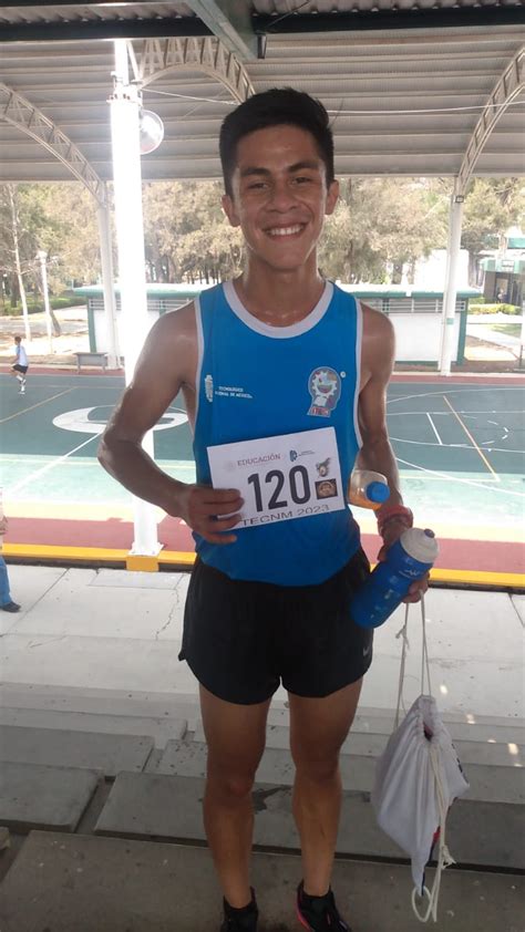 Medalla De Oro En Atletismo Mario Oregel En Metros Planos Para