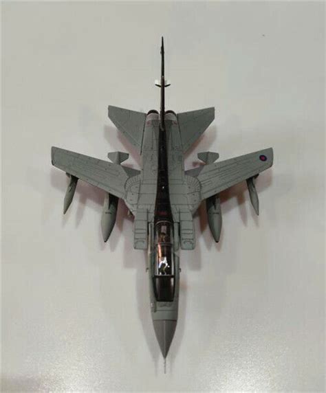 CORGI Panavia Tornado GR 4 ZA548 RAF No 31 Squadron 1 72 Plane Pre