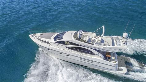 Azimut Flybridge R Marine Flagship