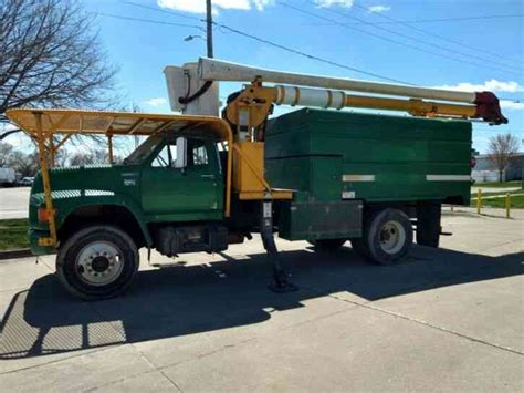 Ford F800 1997 Bucket Boom Trucks