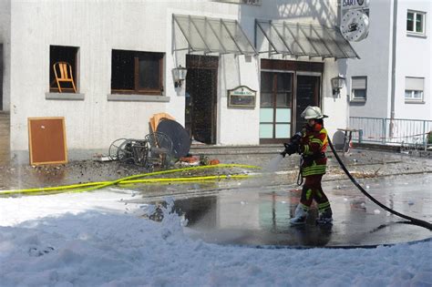 Fotostrecke Kreis Reutlingen Schwerer Brand In Metzingen Zwei Tote