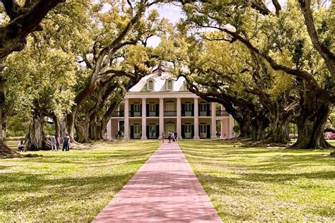 Oak Alley Plantation: Vacherie, Louisiana - The Roaming Boomers