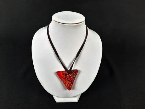 Halskette Aus Murano Glas Rotes Dreieck Kaufen Auf Ricardo