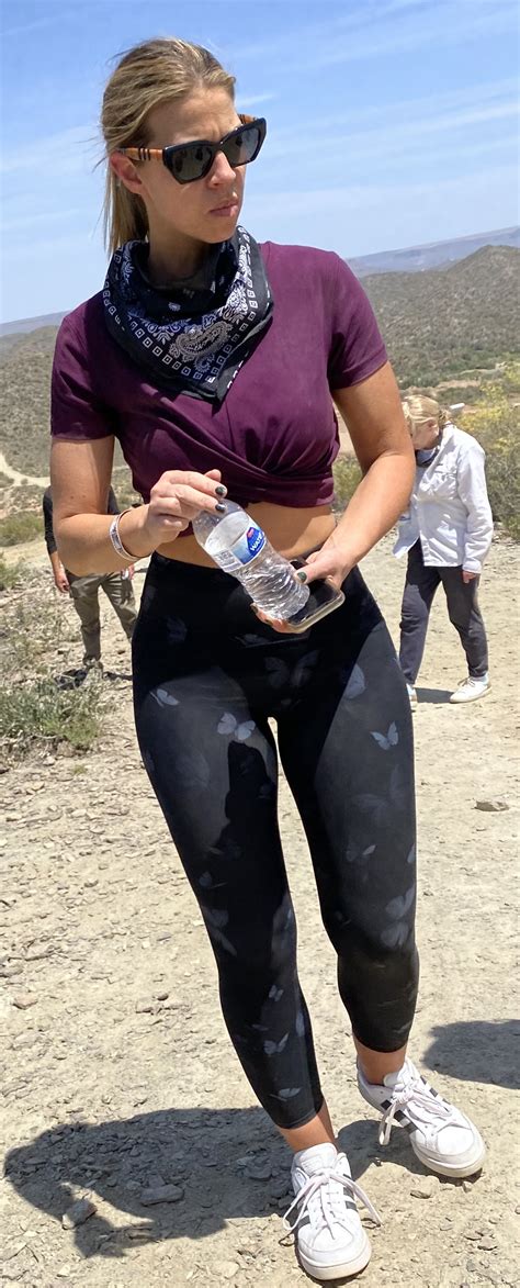 Fit Busty Gorgeous Milf With Thigh Gap Off Roading Spandex Leggings