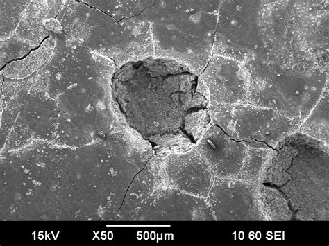 sem image  failure location  corrosion product layer  ph