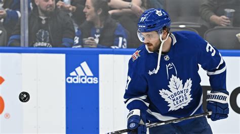 Maple Leafs blir utan Timothy Liljegren länge NHL sv