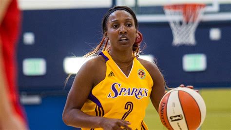 Candice Wiggins retires from WNBA at age 29