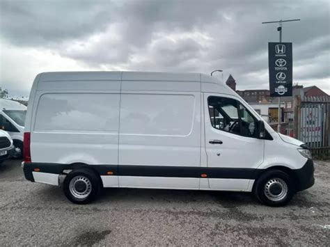 Mercedes Benz Sprinter Cdi Progressive G Tronic Rwd L H