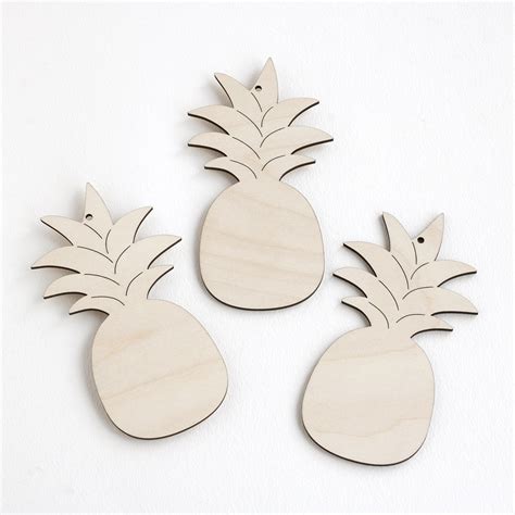 Wooden Pineapples | Artcuts