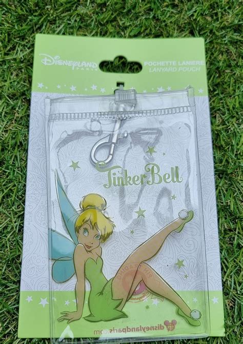 Pins OE Pochette Verte Clochette Magical Store By Tin Key Brussels