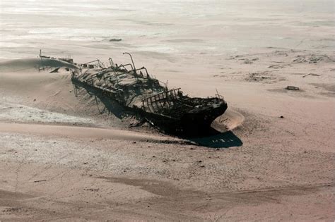 Skeleton Coast What S The Story Behind This Ship Graveyard