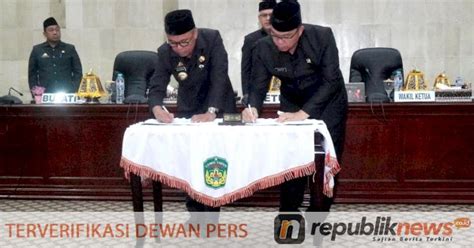 Pemkab Dan Dprd Luwu Timur Teken Persetujuan Ranperda Plp2b