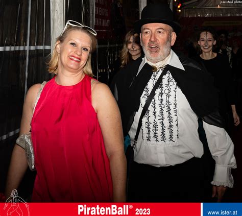 Piratenball Unter Deck Fotos Rv Ister Linz