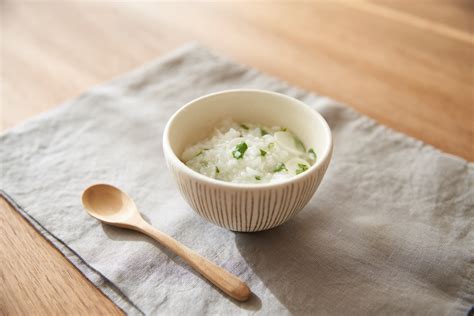 炊飯器で手軽に、七草がゆ七草粥のレシピ ふたりごはん榎本美沙料理家による発酵食品や季節料理野菜、手仕事のレシピサイト。体に優しい料理。