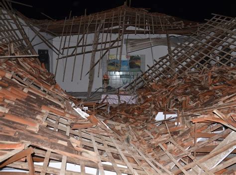 G1 Teto de igreja desaba durante culto e deixa feridos em João Pessoa