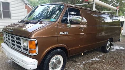 This Vintage Fbi Surveillance Van Just Sold For Almost 19000 On Ebay