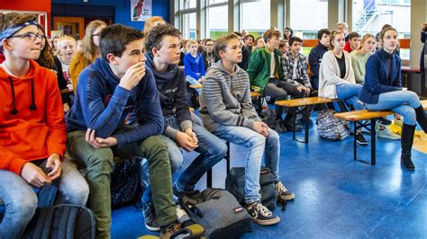 Steeds Meer Manieren Om Te Wennen Aan De Middelbare School