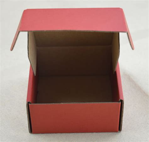 12 12 5cm Red Colored Corrugated Boxes Red Corrugated Cardboard Boxes Small Red Shipping Boxes