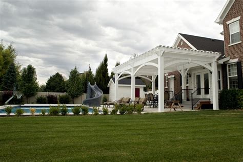 Winning Wow Alpine White Poolside Pergola Cl Sico Patio De