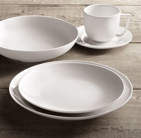 What’s the Difference Between China and Dinnerware? | The Kitchn