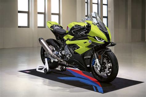 BMW M 1000 RR 50 Years é edição comemorativa que passa de 300 km h