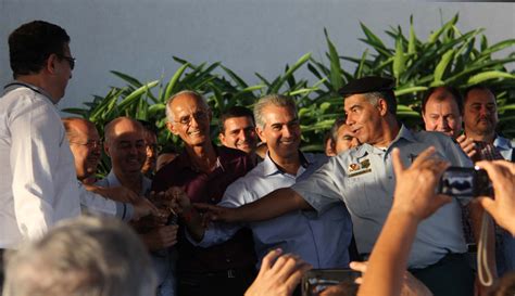 Reinaldo Azambuja Visita Obras E Entrega Viaturas Em Nova Andradina