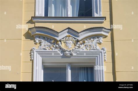 Detail Stuck Fenster Altbau Viktoria Luise Platz Schöneberg