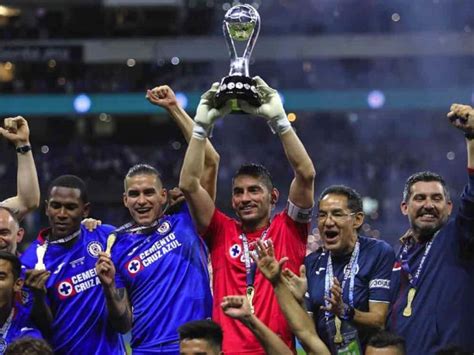 Ya Les Tocaba Amlo Felicita Al Cruz Azul Por Su Triunfo Vs Santos