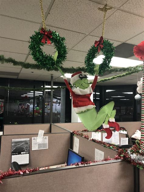 Grinch Cubicle Xmas Decorations Office Christmas Decor