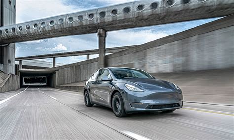 Tesla Lanzará Una Suscripción Mensual A Su Conducción Autónoma Total En