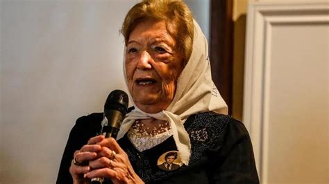 Muere Sara Rus Superviviente De Auschwitz Y Madre De Plaza De Mayo En