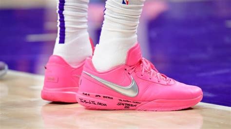 LeBron James Breaks Scoring Record In Pink Nike LeBron 20 Lebron