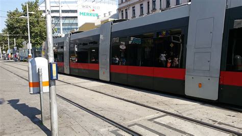 Stra Enbahn Linie Enkplatz Grillgasse In Wien Youtube