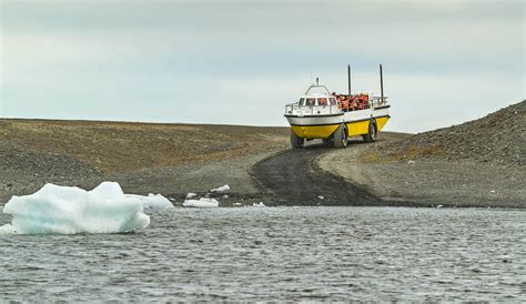 Jokulsarlon Glacier Lagoon Boat Tour in an Amphibian Boat