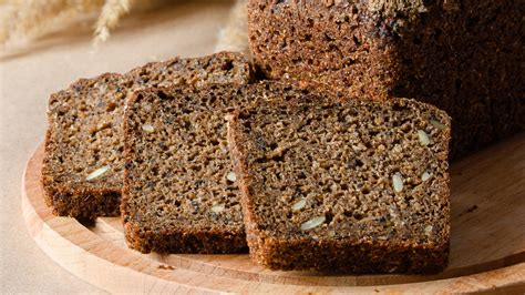 The Key Ingredient That Gives Rye Bread Its Unique Flavor