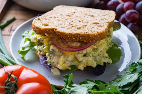 Egg Salad Sandwich - Closet Cooking