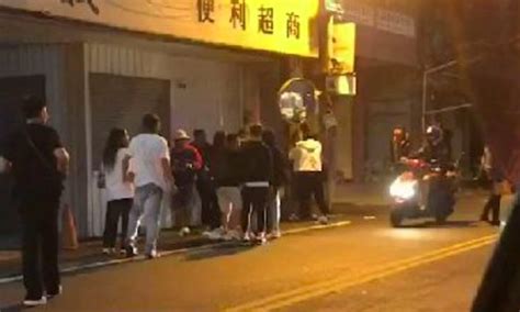 酒後糾紛！男不滿愛車遭噴濺嘔吐物 台中爆街頭肢體衝突 社會萬象 生活 Nownews今日新聞