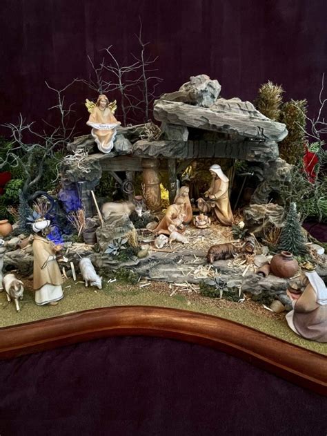 The St. Francis Nativity - Navidad Nativities | Beautiful Nativity ...