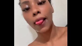 Sextoouu posso tomar seu leitinho também amr Vídeo completo nas minhas plataformas XVIDEOS