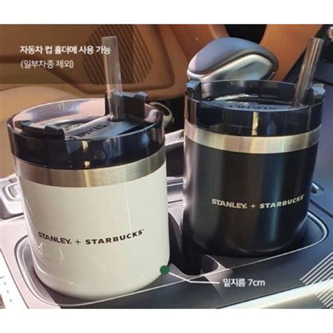 แก้วเก็บอุณหภูมิ Starbucks X Stanley Tumbler ความจุ 20 Oz งานสวยมาก