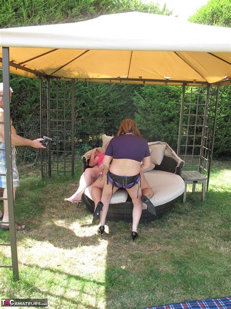 KimsAmateurs Bareback Orgy In The Garden Pt3 Pics