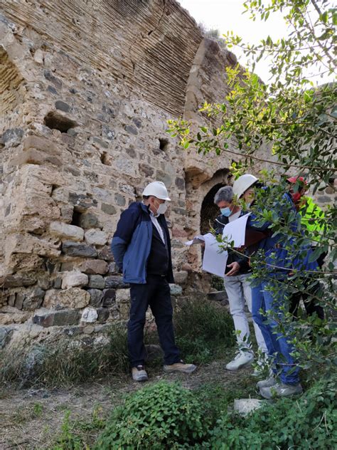 Obres Al Castell De Voltrera I La Capella De Sant Pere D Abrera