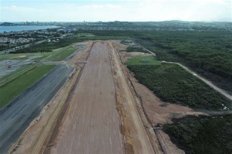 Obras da nova pista do Aeroporto de Macaé chegam a 50 de conclusão em