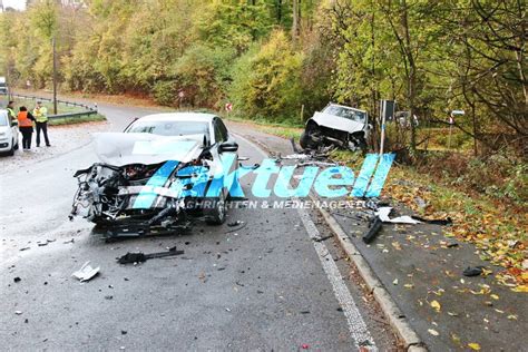 R Cksichtslos Berholt J Hriger Kracht Mit Suv Kracht In